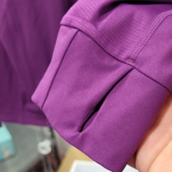 Adidas pull over XL Perfect condition - Picture 3 of 4